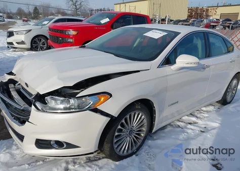 2013 Ford Fusion Hybrid Titanium из США, поврежденный, VIN 3FA6P0RU4DR281985